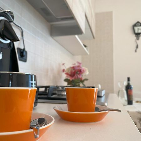 F&G 71100 - - Colazione Inclusa - Box Auto Privato Su Richiesta Foggia Exterior photo