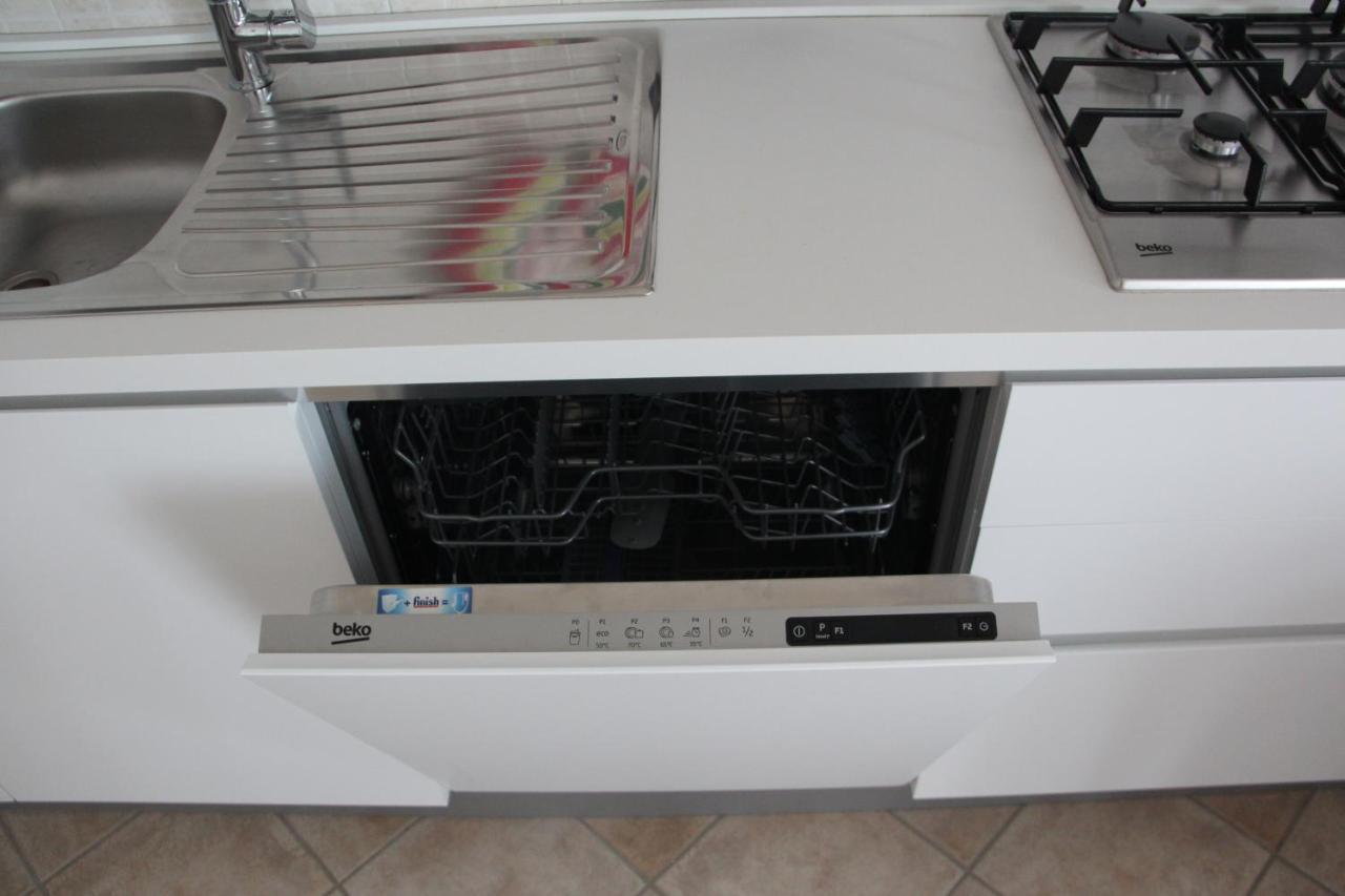 F&G 71100 - - Colazione Inclusa - Box Auto Privato Su Richiesta Foggia Exterior photo